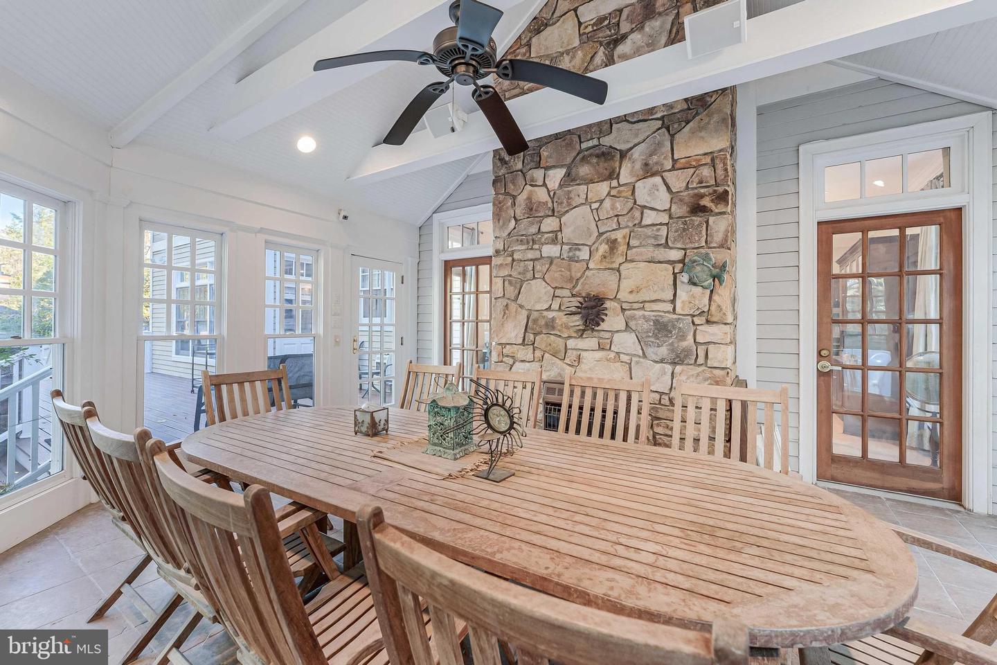 615 KENTLAND DR, GREAT FALLS, Virginia 22066, 6 Bedrooms Bedrooms, ,8 BathroomsBathrooms,Residential,For sale,615 KENTLAND DR,VAFX2275672 MLS # VAFX2275672 615 KENTLAND DR, GREAT FALLS, Virginia 22066, 6 Bedrooms Bedrooms, ,8 BathroomsBathrooms,Residential,For sale,615 KENTLAND DR,VAFX2275672 MLS # VAFX2275672