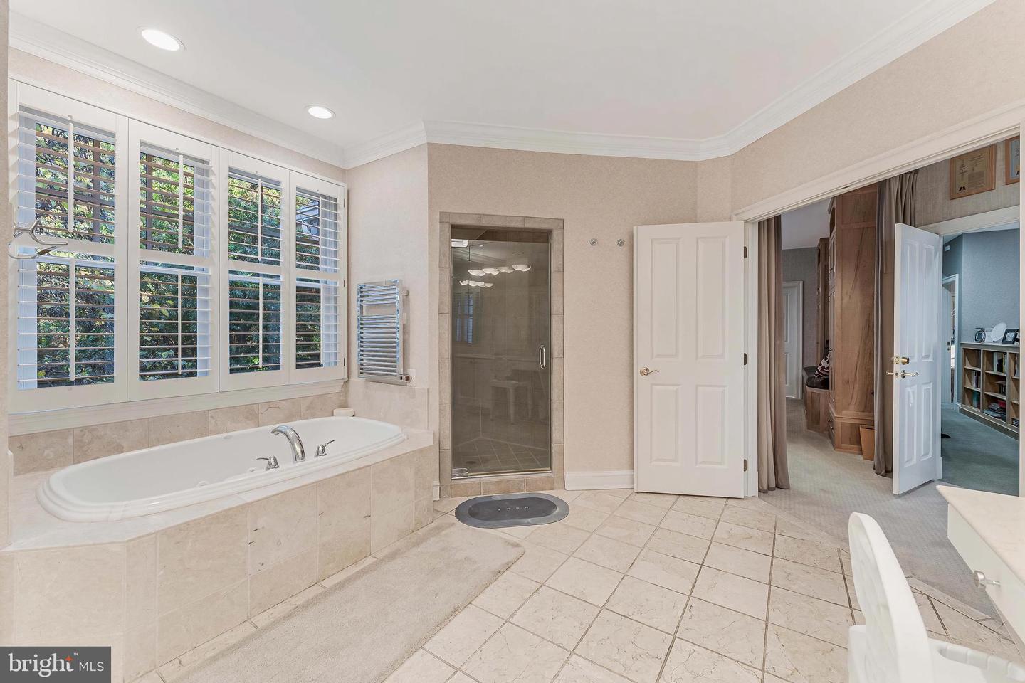 615 KENTLAND DR, GREAT FALLS, Virginia 22066, 6 Bedrooms Bedrooms, ,8 BathroomsBathrooms,Residential,For sale,615 KENTLAND DR,VAFX2275672 MLS # VAFX2275672 615 KENTLAND DR, GREAT FALLS, Virginia 22066, 6 Bedrooms Bedrooms, ,8 BathroomsBathrooms,Residential,For sale,615 KENTLAND DR,VAFX2275672 MLS # VAFX2275672