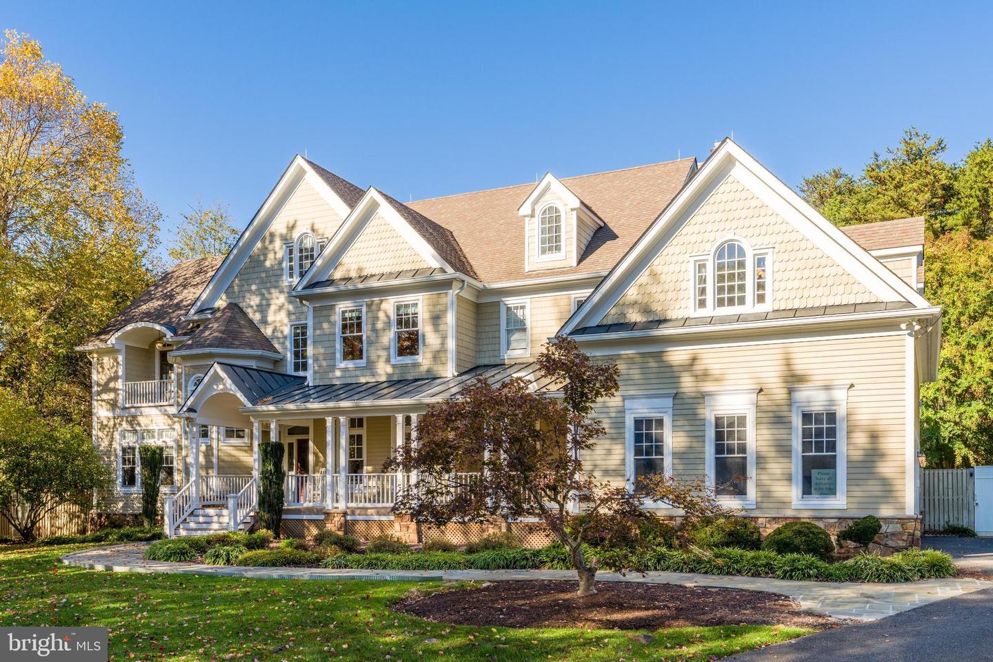 615 KENTLAND DR, GREAT FALLS, Virginia 22066, 6 Bedrooms Bedrooms, ,8 BathroomsBathrooms,Residential,For sale,615 KENTLAND DR,VAFX2275672 MLS # VAFX2275672 615 KENTLAND DR, GREAT FALLS, Virginia 22066, 6 Bedrooms Bedrooms, ,8 BathroomsBathrooms,Residential,For sale,615 KENTLAND DR,VAFX2275672 MLS # VAFX2275672