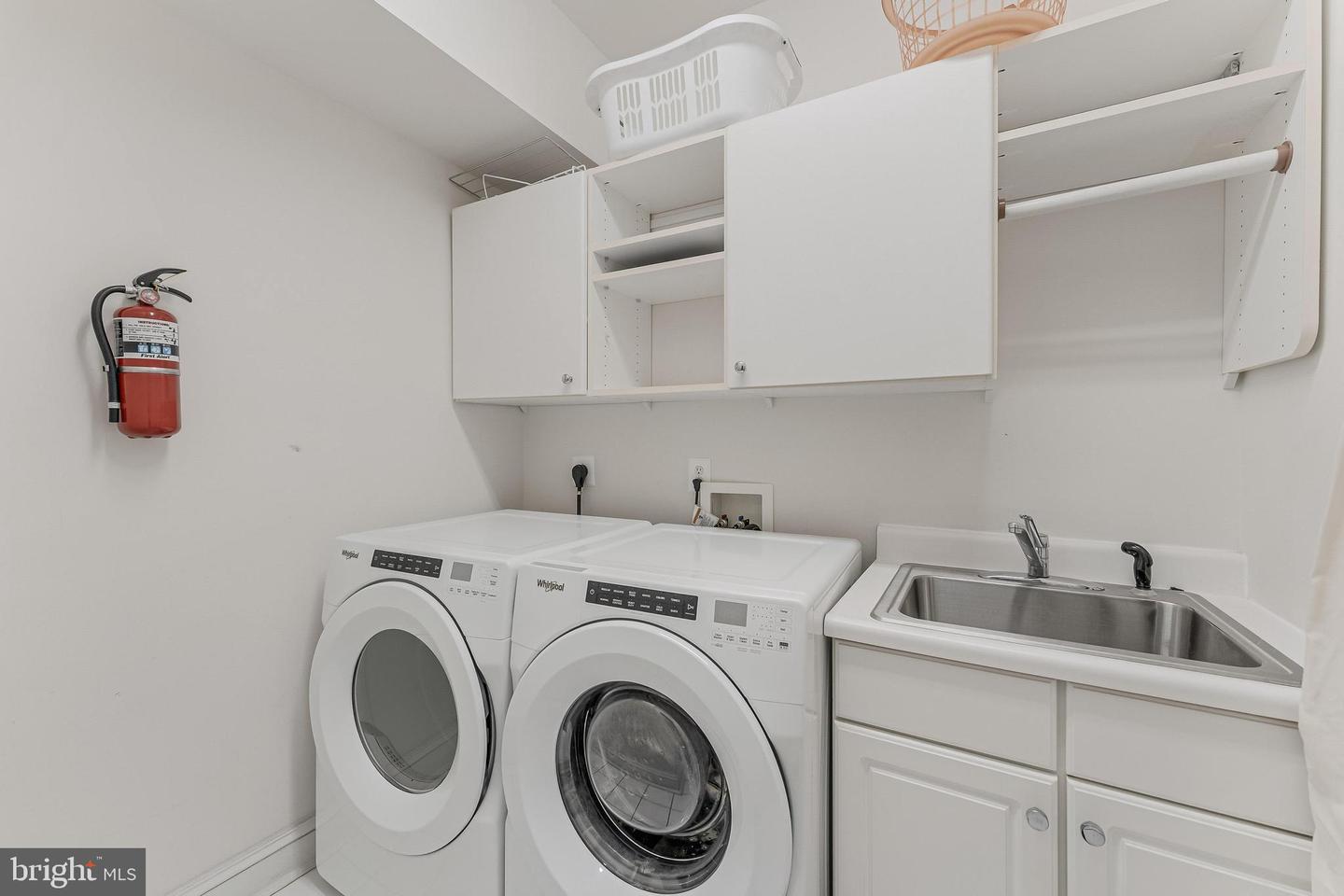 615 KENTLAND DR, GREAT FALLS, Virginia 22066, 6 Bedrooms Bedrooms, ,8 BathroomsBathrooms,Residential,For sale,615 KENTLAND DR,VAFX2275672 MLS # VAFX2275672 615 KENTLAND DR, GREAT FALLS, Virginia 22066, 6 Bedrooms Bedrooms, ,8 BathroomsBathrooms,Residential,For sale,615 KENTLAND DR,VAFX2275672 MLS # VAFX2275672