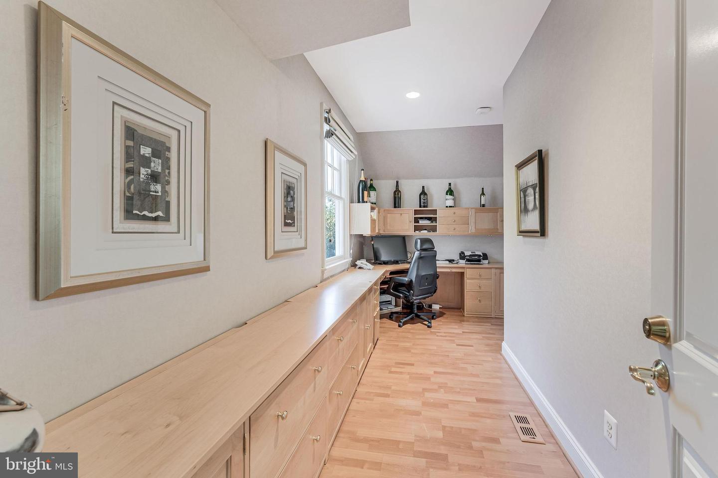 615 KENTLAND DR, GREAT FALLS, Virginia 22066, 6 Bedrooms Bedrooms, ,8 BathroomsBathrooms,Residential,For sale,615 KENTLAND DR,VAFX2275672 MLS # VAFX2275672 615 KENTLAND DR, GREAT FALLS, Virginia 22066, 6 Bedrooms Bedrooms, ,8 BathroomsBathrooms,Residential,For sale,615 KENTLAND DR,VAFX2275672 MLS # VAFX2275672