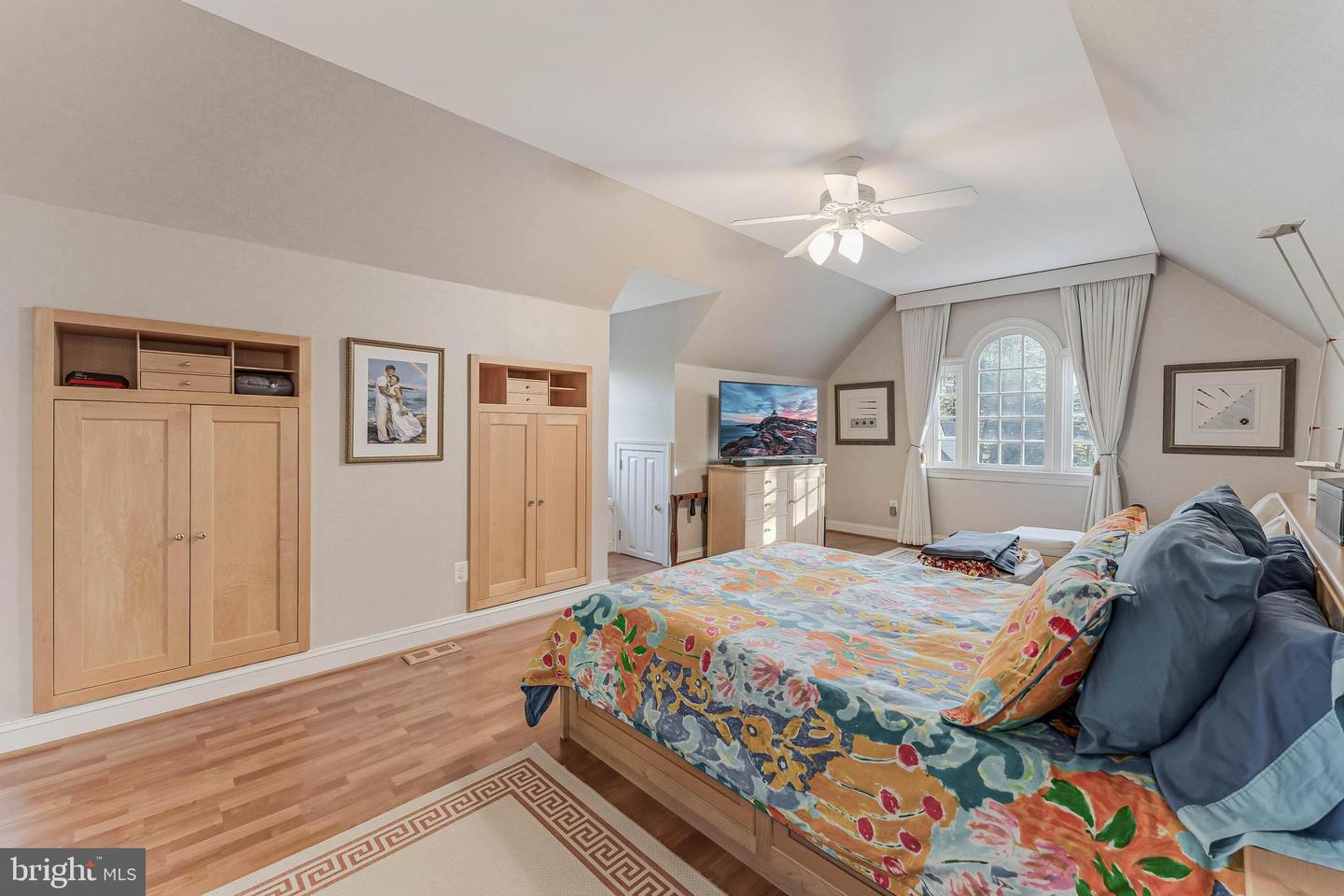 615 KENTLAND DR, GREAT FALLS, Virginia 22066, 6 Bedrooms Bedrooms, ,8 BathroomsBathrooms,Residential,For sale,615 KENTLAND DR,VAFX2275672 MLS # VAFX2275672 615 KENTLAND DR, GREAT FALLS, Virginia 22066, 6 Bedrooms Bedrooms, ,8 BathroomsBathrooms,Residential,For sale,615 KENTLAND DR,VAFX2275672 MLS # VAFX2275672