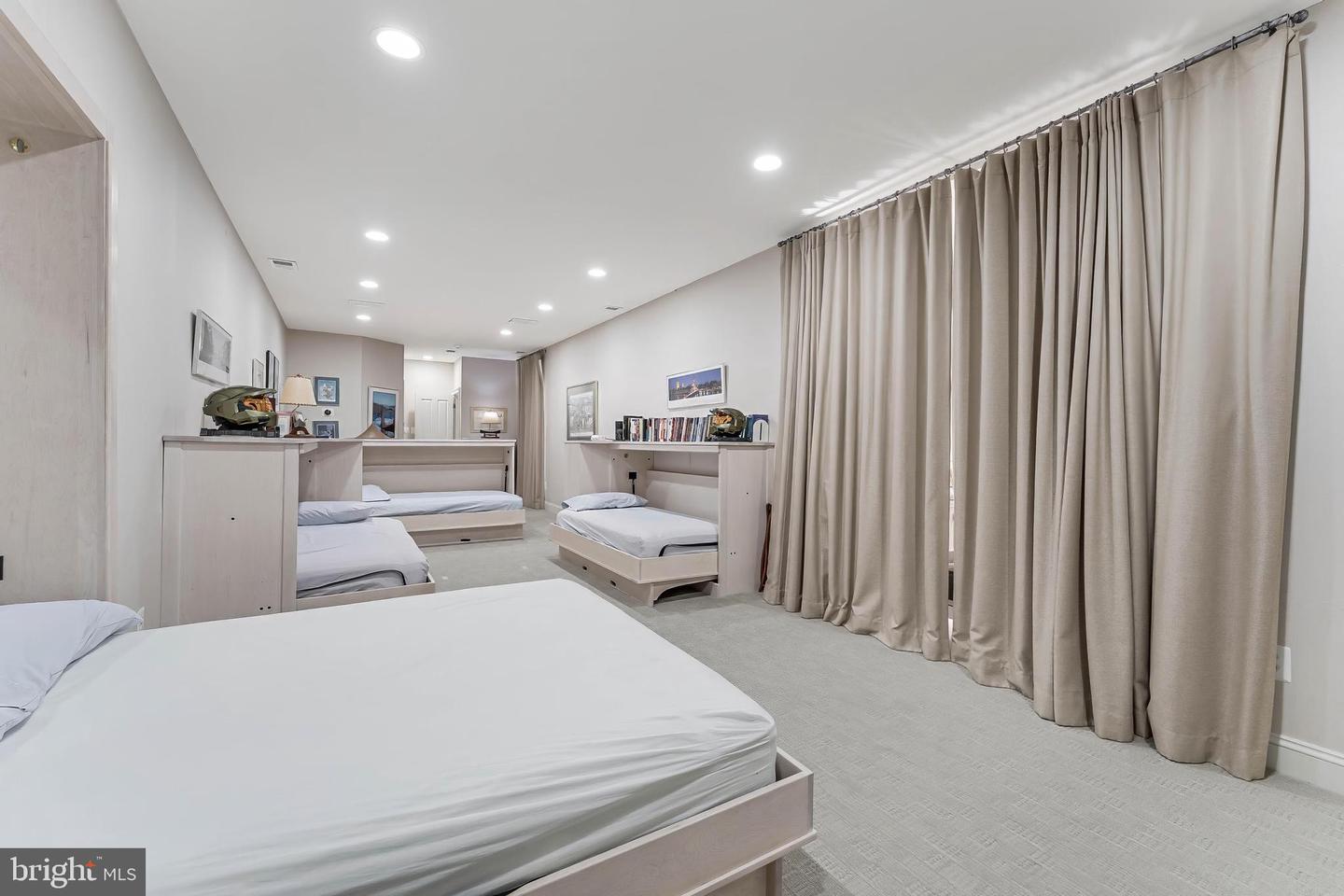 615 KENTLAND DR, GREAT FALLS, Virginia 22066, 6 Bedrooms Bedrooms, ,8 BathroomsBathrooms,Residential,For sale,615 KENTLAND DR,VAFX2275672 MLS # VAFX2275672 615 KENTLAND DR, GREAT FALLS, Virginia 22066, 6 Bedrooms Bedrooms, ,8 BathroomsBathrooms,Residential,For sale,615 KENTLAND DR,VAFX2275672 MLS # VAFX2275672