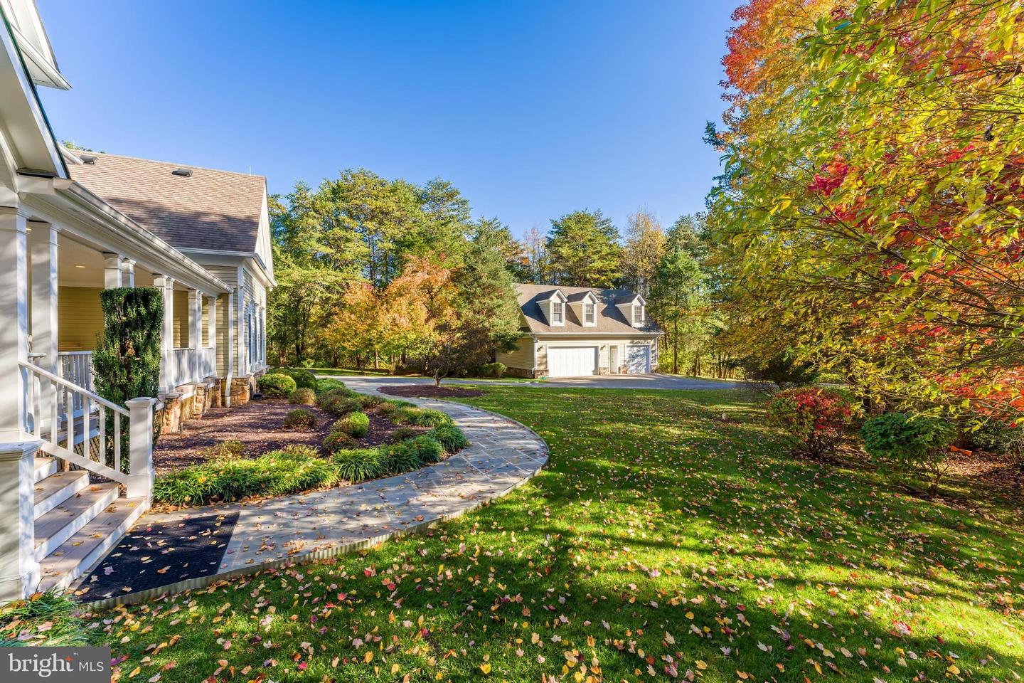 615 KENTLAND DR, GREAT FALLS, Virginia 22066, 6 Bedrooms Bedrooms, ,8 BathroomsBathrooms,Residential,For sale,615 KENTLAND DR,VAFX2275672 MLS # VAFX2275672 615 KENTLAND DR, GREAT FALLS, Virginia 22066, 6 Bedrooms Bedrooms, ,8 BathroomsBathrooms,Residential,For sale,615 KENTLAND DR,VAFX2275672 MLS # VAFX2275672