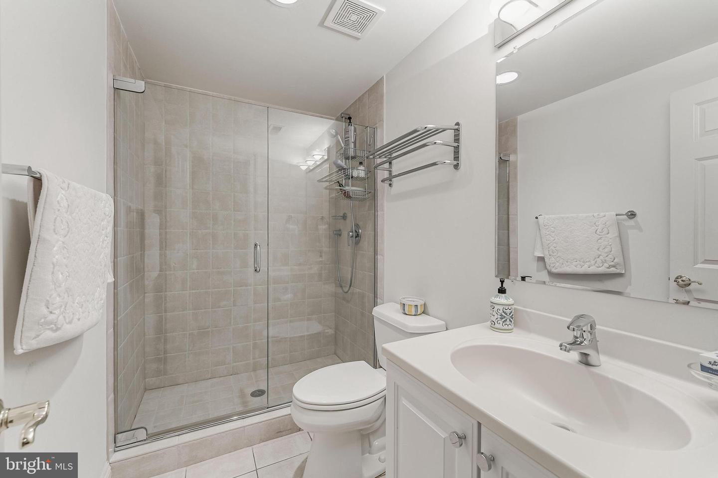 615 KENTLAND DR, GREAT FALLS, Virginia 22066, 6 Bedrooms Bedrooms, ,8 BathroomsBathrooms,Residential,For sale,615 KENTLAND DR,VAFX2275672 MLS # VAFX2275672 615 KENTLAND DR, GREAT FALLS, Virginia 22066, 6 Bedrooms Bedrooms, ,8 BathroomsBathrooms,Residential,For sale,615 KENTLAND DR,VAFX2275672 MLS # VAFX2275672