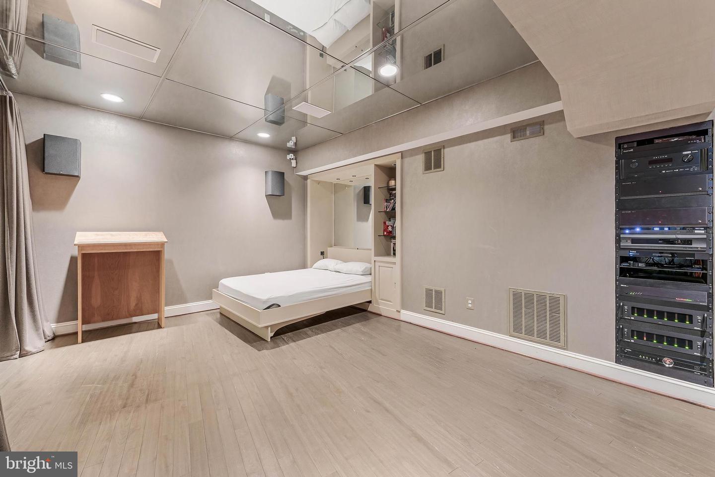 615 KENTLAND DR, GREAT FALLS, Virginia 22066, 6 Bedrooms Bedrooms, ,8 BathroomsBathrooms,Residential,For sale,615 KENTLAND DR,VAFX2275672 MLS # VAFX2275672 615 KENTLAND DR, GREAT FALLS, Virginia 22066, 6 Bedrooms Bedrooms, ,8 BathroomsBathrooms,Residential,For sale,615 KENTLAND DR,VAFX2275672 MLS # VAFX2275672