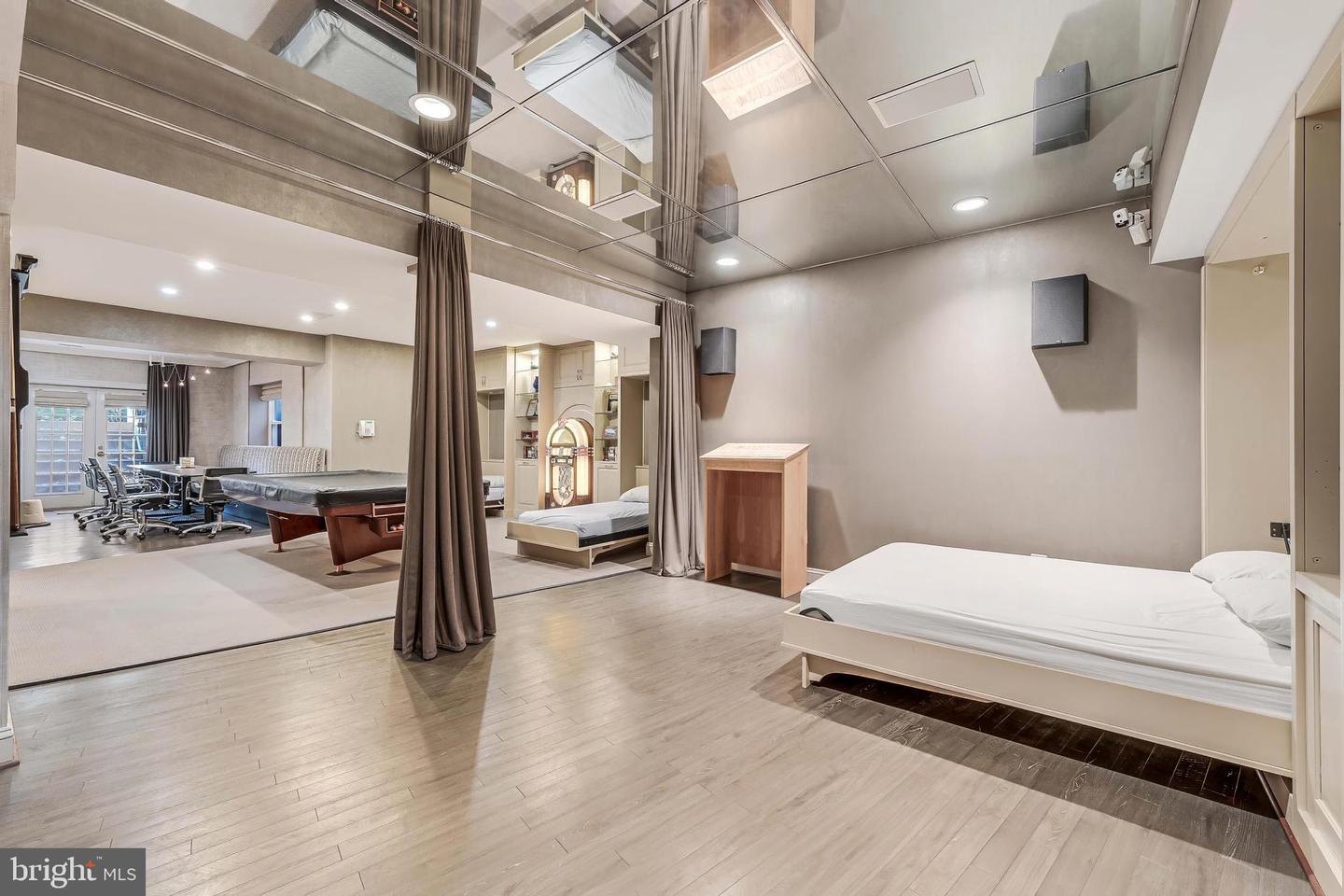 615 KENTLAND DR, GREAT FALLS, Virginia 22066, 6 Bedrooms Bedrooms, ,8 BathroomsBathrooms,Residential,For sale,615 KENTLAND DR,VAFX2275672 MLS # VAFX2275672 615 KENTLAND DR, GREAT FALLS, Virginia 22066, 6 Bedrooms Bedrooms, ,8 BathroomsBathrooms,Residential,For sale,615 KENTLAND DR,VAFX2275672 MLS # VAFX2275672