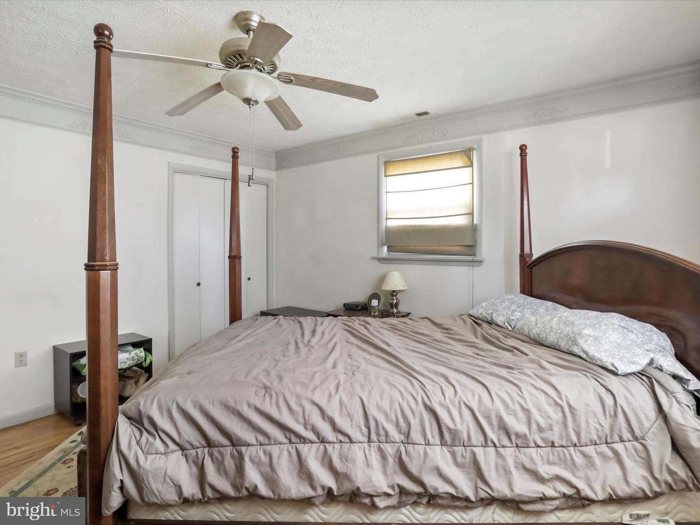 239 CHESTNUT ST, WINCHESTER, Virginia 22601, 2 Bedrooms Bedrooms, 5 Rooms Rooms,1 BathroomBathrooms,Residential,For sale,239 CHESTNUT ST,VAWI2009330 MLS # VAWI2009330