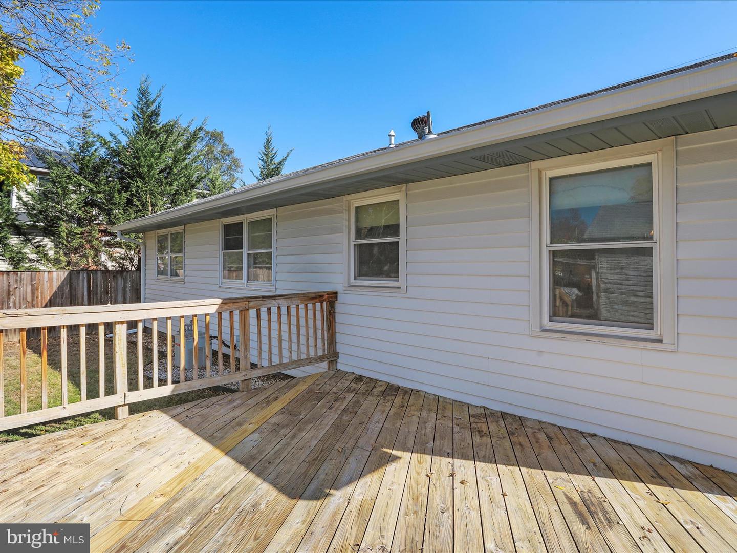 239 CHESTNUT ST, WINCHESTER, Virginia 22601, 2 Bedrooms Bedrooms, 5 Rooms Rooms,1 BathroomBathrooms,Residential,For sale,239 CHESTNUT ST,VAWI2009330 MLS # VAWI2009330