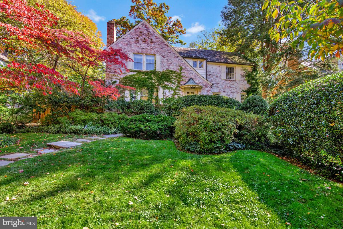 3735 FORDHAM RD NW, WASHINGTON, District Of Columbia 20016, 3 Bedrooms Bedrooms, ,3 BathroomsBathrooms,Residential,For sale,3735 FORDHAM RD NW,DCDC2229044 MLS # DCDC2229044 3735 FORDHAM RD NW, WASHINGTON, District Of Columbia 20016, 3 Bedrooms Bedrooms, ,3 BathroomsBathrooms,Residential,For sale,3735 FORDHAM RD NW,DCDC2229044 MLS # DCDC2229044