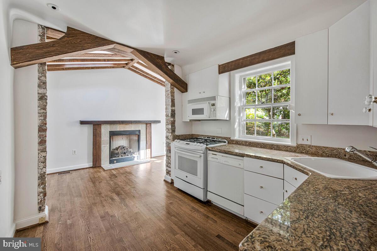 3735 FORDHAM RD NW, WASHINGTON, District Of Columbia 20016, 3 Bedrooms Bedrooms, ,3 BathroomsBathrooms,Residential,For sale,3735 FORDHAM RD NW,DCDC2229044 MLS # DCDC2229044 3735 FORDHAM RD NW, WASHINGTON, District Of Columbia 20016, 3 Bedrooms Bedrooms, ,3 BathroomsBathrooms,Residential,For sale,3735 FORDHAM RD NW,DCDC2229044 MLS # DCDC2229044