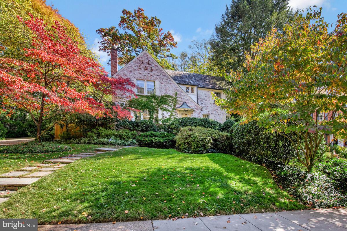 3735 FORDHAM RD NW, WASHINGTON, District Of Columbia 20016, 3 Bedrooms Bedrooms, ,3 BathroomsBathrooms,Residential,For sale,3735 FORDHAM RD NW,DCDC2229044 MLS # DCDC2229044 3735 FORDHAM RD NW, WASHINGTON, District Of Columbia 20016, 3 Bedrooms Bedrooms, ,3 BathroomsBathrooms,Residential,For sale,3735 FORDHAM RD NW,DCDC2229044 MLS # DCDC2229044