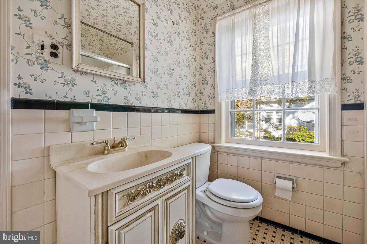 3735 FORDHAM RD NW, WASHINGTON, District Of Columbia 20016, 3 Bedrooms Bedrooms, ,3 BathroomsBathrooms,Residential,For sale,3735 FORDHAM RD NW,DCDC2229044 MLS # DCDC2229044 3735 FORDHAM RD NW, WASHINGTON, District Of Columbia 20016, 3 Bedrooms Bedrooms, ,3 BathroomsBathrooms,Residential,For sale,3735 FORDHAM RD NW,DCDC2229044 MLS # DCDC2229044