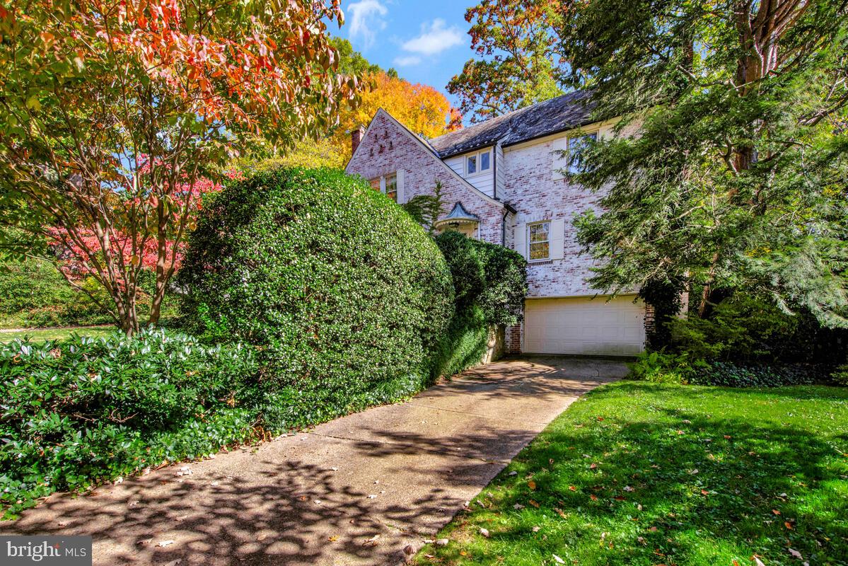 3735 FORDHAM RD NW, WASHINGTON, District Of Columbia 20016, 3 Bedrooms Bedrooms, ,3 BathroomsBathrooms,Residential,For sale,3735 FORDHAM RD NW,DCDC2229044 MLS # DCDC2229044 3735 FORDHAM RD NW, WASHINGTON, District Of Columbia 20016, 3 Bedrooms Bedrooms, ,3 BathroomsBathrooms,Residential,For sale,3735 FORDHAM RD NW,DCDC2229044 MLS # DCDC2229044