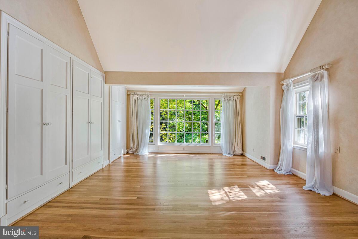 3735 FORDHAM RD NW, WASHINGTON, District Of Columbia 20016, 3 Bedrooms Bedrooms, ,3 BathroomsBathrooms,Residential,For sale,3735 FORDHAM RD NW,DCDC2229044 MLS # DCDC2229044 3735 FORDHAM RD NW, WASHINGTON, District Of Columbia 20016, 3 Bedrooms Bedrooms, ,3 BathroomsBathrooms,Residential,For sale,3735 FORDHAM RD NW,DCDC2229044 MLS # DCDC2229044