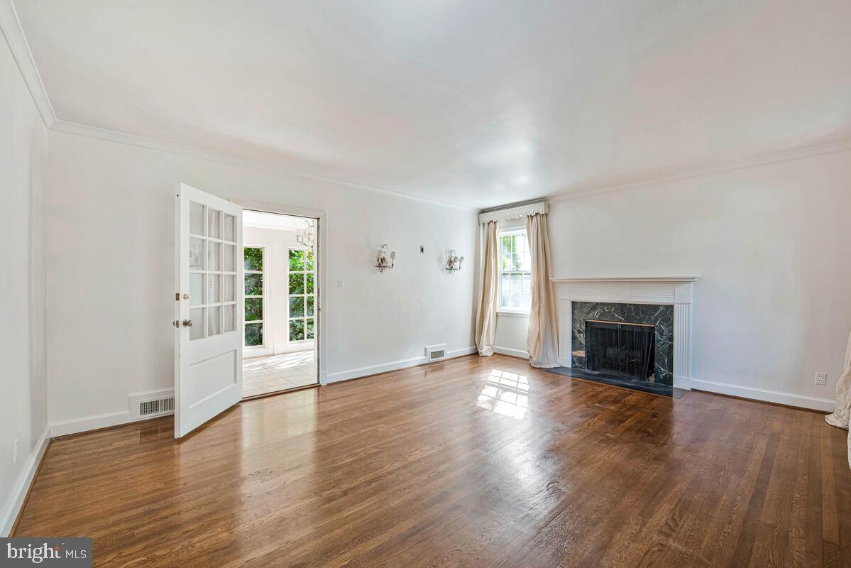 3735 FORDHAM RD NW, WASHINGTON, District Of Columbia 20016, 3 Bedrooms Bedrooms, ,3 BathroomsBathrooms,Residential,For sale,3735 FORDHAM RD NW,DCDC2229044 MLS # DCDC2229044 3735 FORDHAM RD NW, WASHINGTON, District Of Columbia 20016, 3 Bedrooms Bedrooms, ,3 BathroomsBathrooms,Residential,For sale,3735 FORDHAM RD NW,DCDC2229044 MLS # DCDC2229044