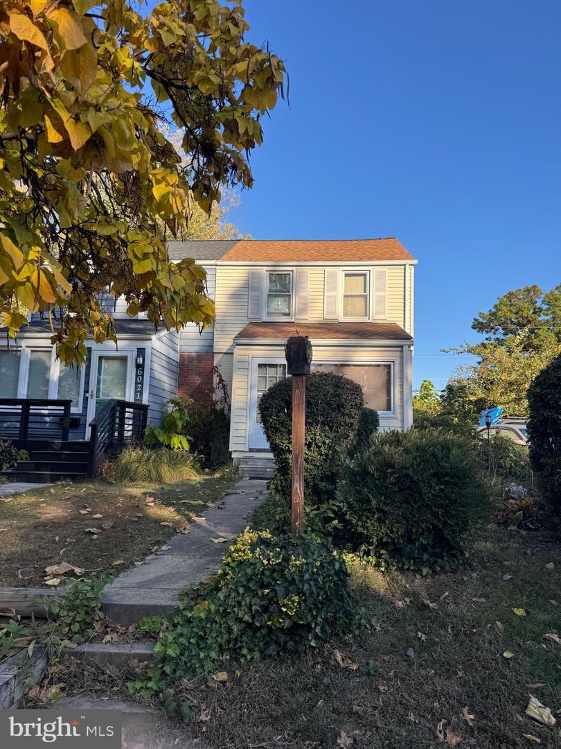 6023 WILLIAMSBURG RD, ALEXANDRIA, Virginia 22303, 2 Bedrooms Bedrooms, ,1 BathroomBathrooms,Residential,For sale,6023 WILLIAMSBURG RD,VAFX2276134 MLS # VAFX2276134
