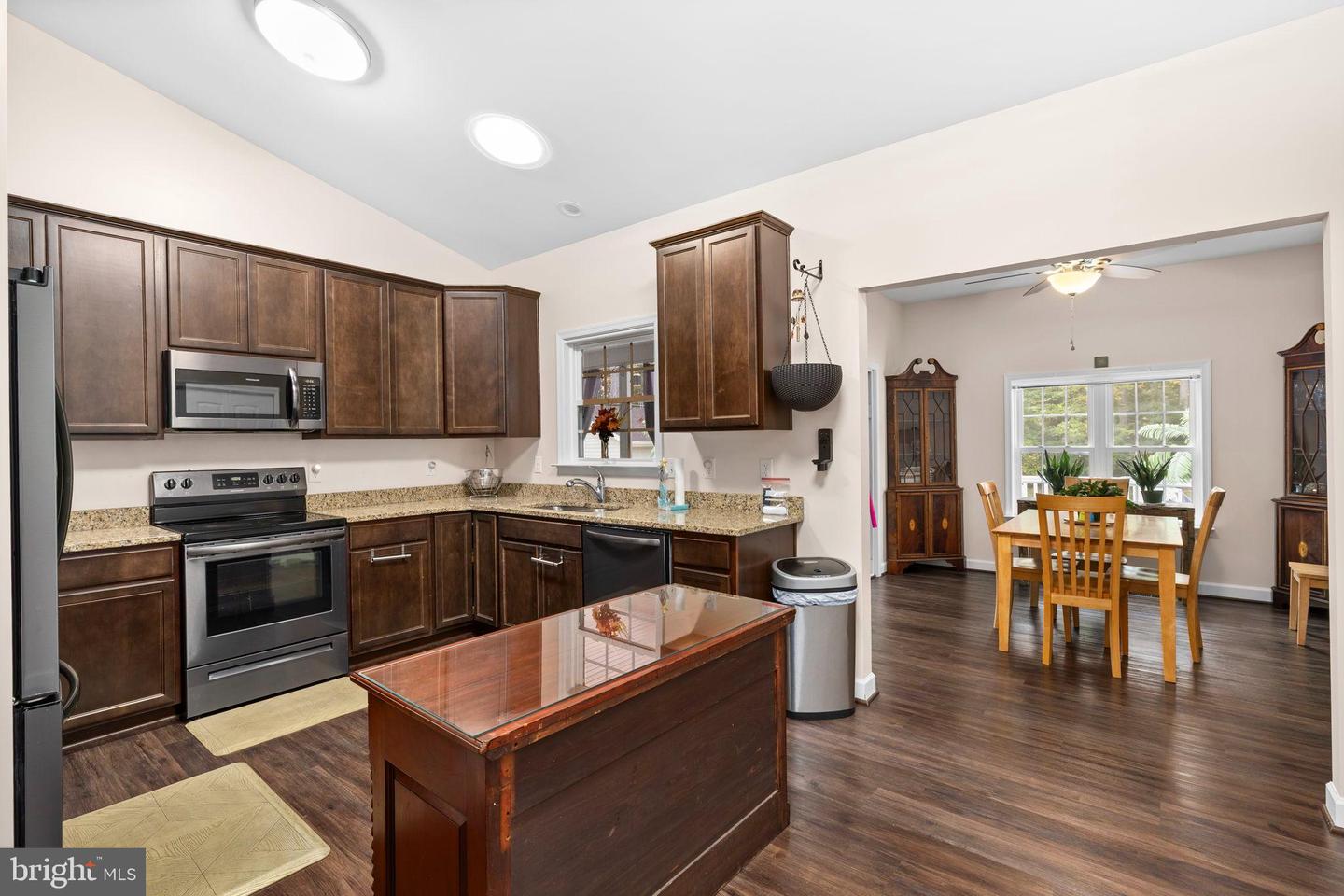 108 STRATFORD CIR, COLONIAL BEACH, Virginia 22443, 3 Bedrooms Bedrooms, 5 Rooms Rooms,2 BathroomsBathrooms,Residential,For sale,108 STRATFORD CIR,VAWE2010022 MLS # VAWE2010022 108 STRATFORD CIR, COLONIAL BEACH, Virginia 22443, 3 Bedrooms Bedrooms, 5 Rooms Rooms,2 BathroomsBathrooms,Residential,For sale,108 STRATFORD CIR,VAWE2010022 MLS # VAWE2010022