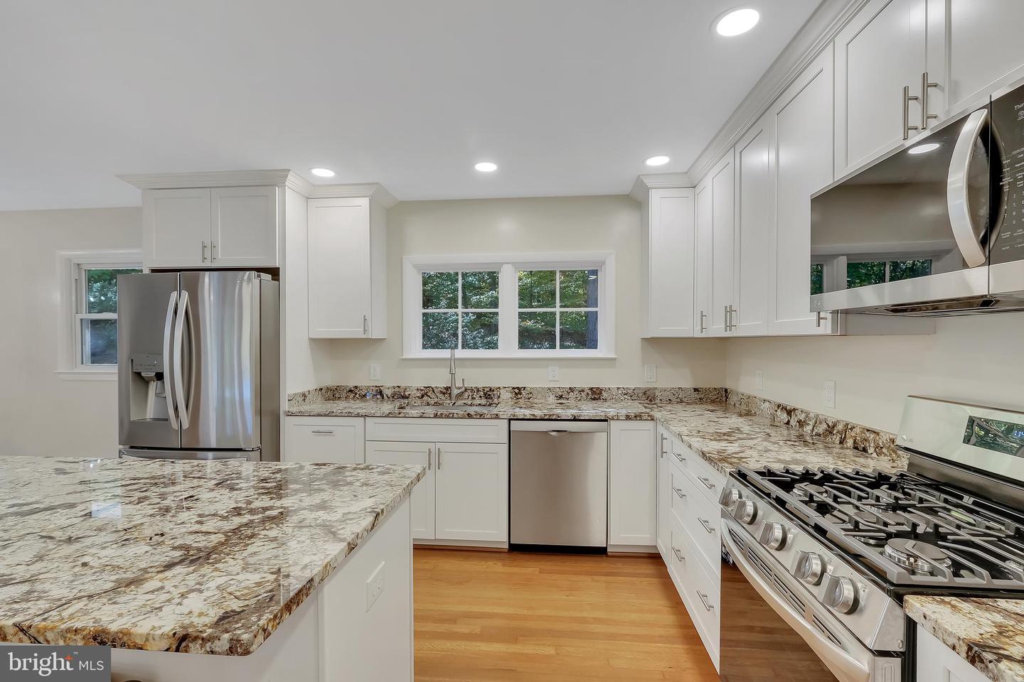 6829 CHERRY LN, ANNANDALE, Virginia 22003, 5 Bedrooms Bedrooms, ,4 BathroomsBathrooms,Residential,For sale,6829 CHERRY LN,VAFX2276444 MLS # VAFX2276444 6829 CHERRY LN, ANNANDALE, Virginia 22003, 5 Bedrooms Bedrooms, ,4 BathroomsBathrooms,Residential,For sale,6829 CHERRY LN,VAFX2276444 MLS # VAFX2276444