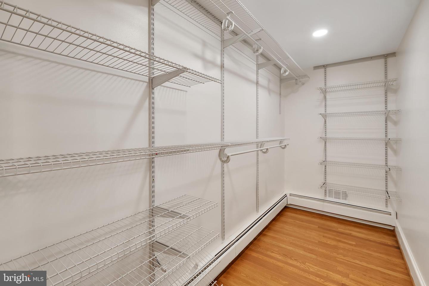 6829 CHERRY LN, ANNANDALE, Virginia 22003, 5 Bedrooms Bedrooms, ,4 BathroomsBathrooms,Residential,For sale,6829 CHERRY LN,VAFX2276444 MLS # VAFX2276444 6829 CHERRY LN, ANNANDALE, Virginia 22003, 5 Bedrooms Bedrooms, ,4 BathroomsBathrooms,Residential,For sale,6829 CHERRY LN,VAFX2276444 MLS # VAFX2276444