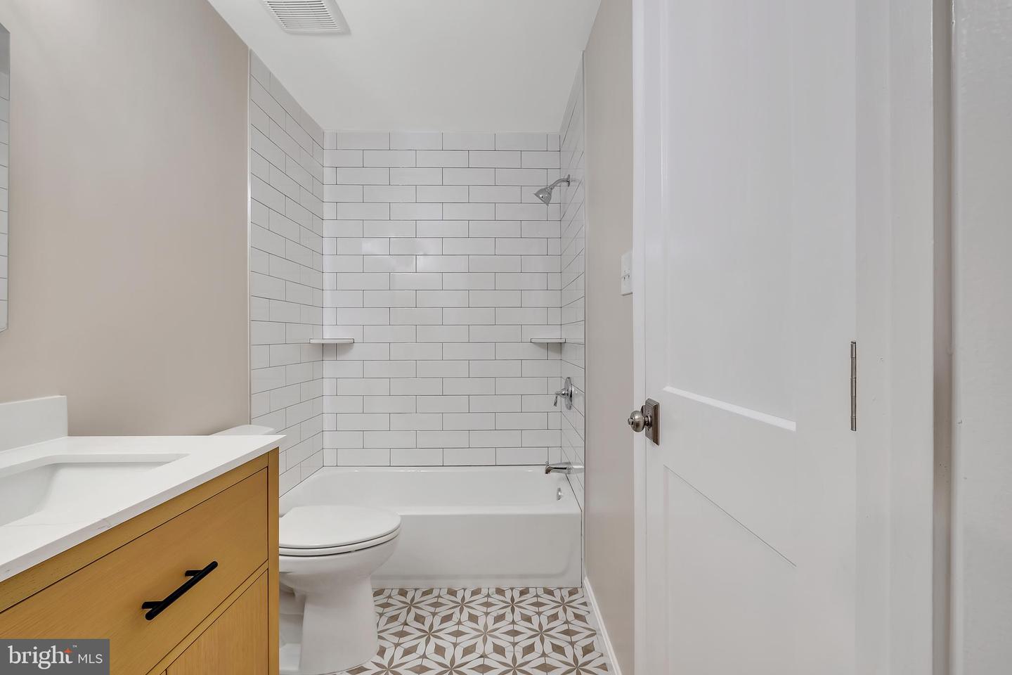 6829 CHERRY LN, ANNANDALE, Virginia 22003, 5 Bedrooms Bedrooms, ,4 BathroomsBathrooms,Residential,For sale,6829 CHERRY LN,VAFX2276444 MLS # VAFX2276444 6829 CHERRY LN, ANNANDALE, Virginia 22003, 5 Bedrooms Bedrooms, ,4 BathroomsBathrooms,Residential,For sale,6829 CHERRY LN,VAFX2276444 MLS # VAFX2276444