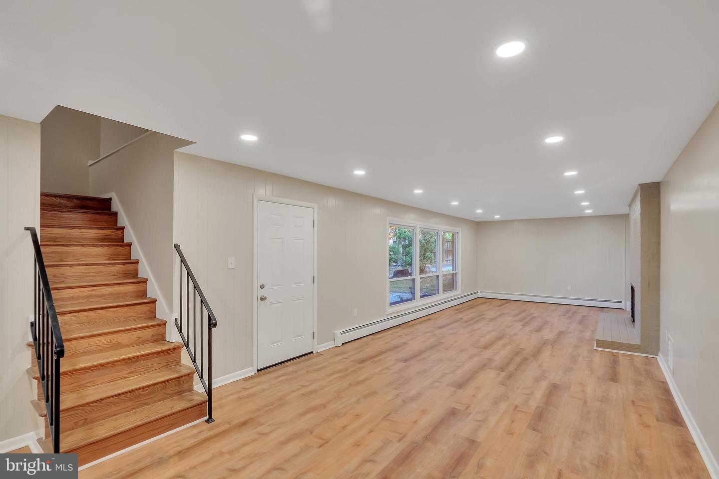 6829 CHERRY LN, ANNANDALE, Virginia 22003, 5 Bedrooms Bedrooms, ,4 BathroomsBathrooms,Residential,For sale,6829 CHERRY LN,VAFX2276444 MLS # VAFX2276444 6829 CHERRY LN, ANNANDALE, Virginia 22003, 5 Bedrooms Bedrooms, ,4 BathroomsBathrooms,Residential,For sale,6829 CHERRY LN,VAFX2276444 MLS # VAFX2276444