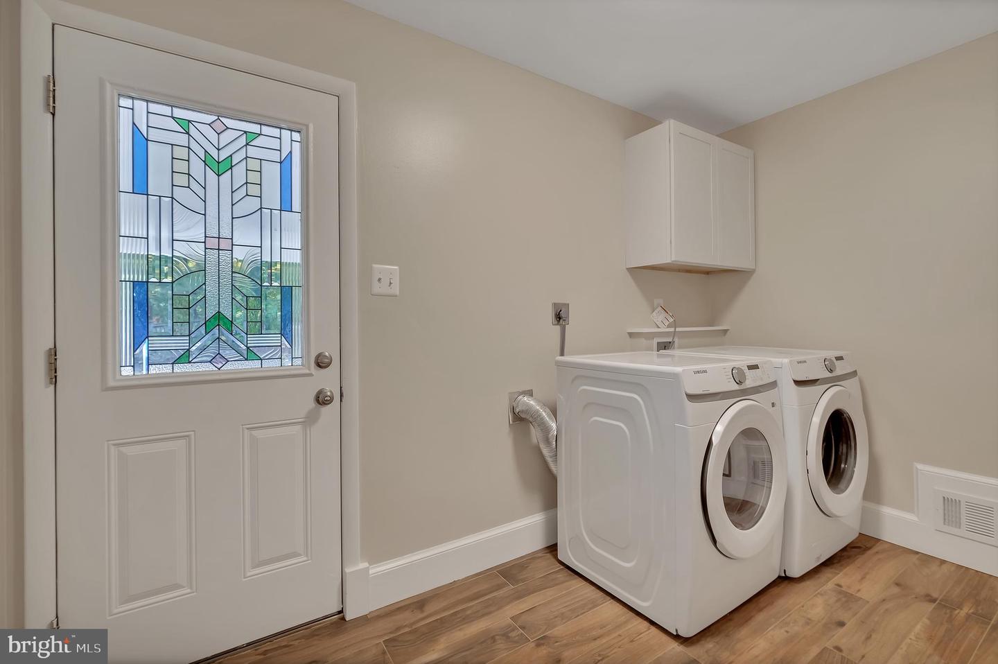 6829 CHERRY LN, ANNANDALE, Virginia 22003, 5 Bedrooms Bedrooms, ,4 BathroomsBathrooms,Residential,For sale,6829 CHERRY LN,VAFX2276444 MLS # VAFX2276444 6829 CHERRY LN, ANNANDALE, Virginia 22003, 5 Bedrooms Bedrooms, ,4 BathroomsBathrooms,Residential,For sale,6829 CHERRY LN,VAFX2276444 MLS # VAFX2276444