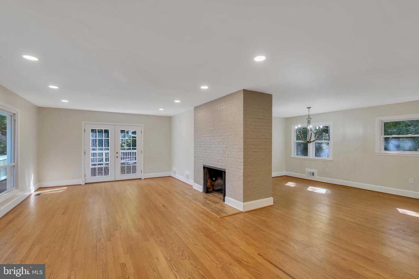 6829 CHERRY LN, ANNANDALE, Virginia 22003, 5 Bedrooms Bedrooms, ,4 BathroomsBathrooms,Residential,For sale,6829 CHERRY LN,VAFX2276444 MLS # VAFX2276444 6829 CHERRY LN, ANNANDALE, Virginia 22003, 5 Bedrooms Bedrooms, ,4 BathroomsBathrooms,Residential,For sale,6829 CHERRY LN,VAFX2276444 MLS # VAFX2276444