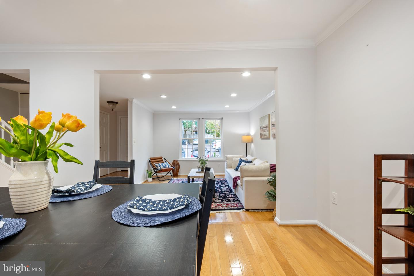 10139 WOOD GREEN WAY, BURKE, Virginia 22015, 3 Bedrooms Bedrooms, ,3 BathroomsBathrooms,Residential,For sale,10139 WOOD GREEN WAY,VAFX2276448 MLS # VAFX2276448