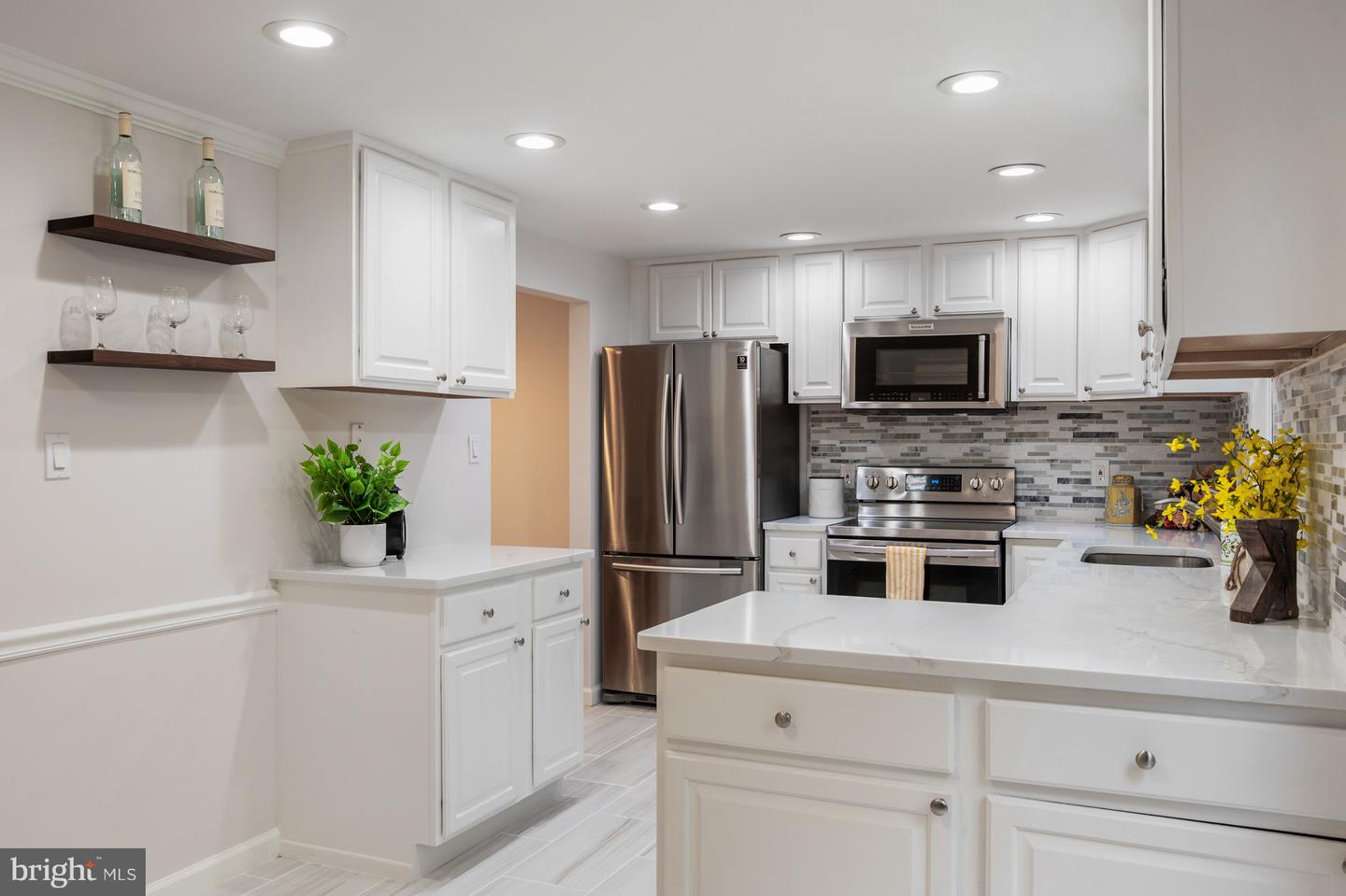 10139 WOOD GREEN WAY, BURKE, Virginia 22015, 3 Bedrooms Bedrooms, ,3 BathroomsBathrooms,Residential,For sale,10139 WOOD GREEN WAY,VAFX2276448 MLS # VAFX2276448