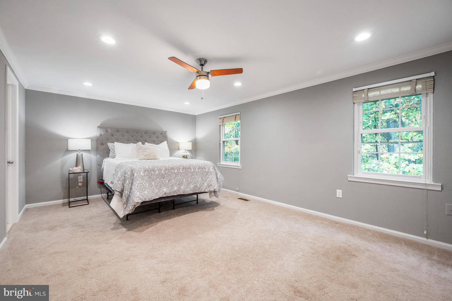 10139 WOOD GREEN WAY, BURKE, Virginia 22015, 3 Bedrooms Bedrooms, ,3 BathroomsBathrooms,Residential,For sale,10139 WOOD GREEN WAY,VAFX2276448 MLS # VAFX2276448