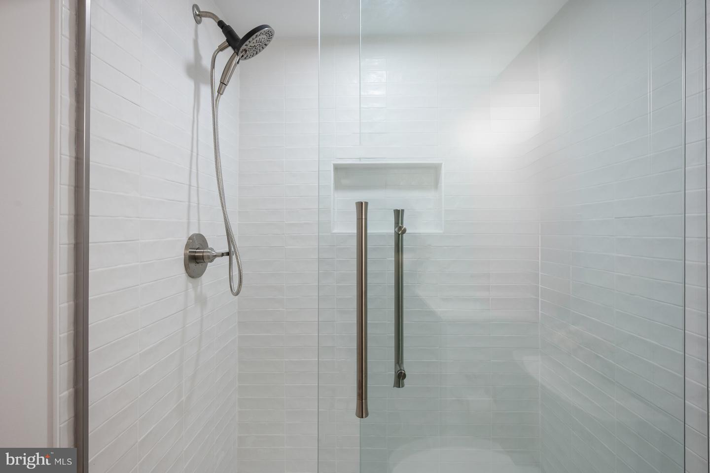 10139 WOOD GREEN WAY, BURKE, Virginia 22015, 3 Bedrooms Bedrooms, ,3 BathroomsBathrooms,Residential,For sale,10139 WOOD GREEN WAY,VAFX2276448 MLS # VAFX2276448