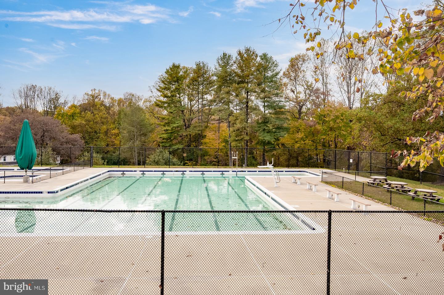 10139 WOOD GREEN WAY, BURKE, Virginia 22015, 3 Bedrooms Bedrooms, ,3 BathroomsBathrooms,Residential,For sale,10139 WOOD GREEN WAY,VAFX2276448 MLS # VAFX2276448