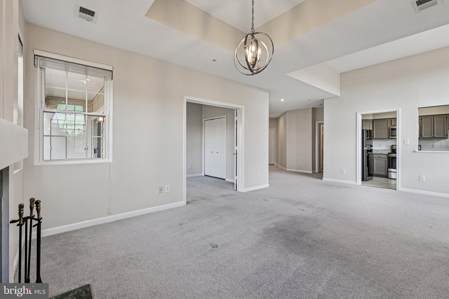 4225 MOZART BRIGADE LN #94, FAIRFAX, Virginia 22033, 3 Bedrooms Bedrooms, ,2 BathroomsBathrooms,Residential,For sale,4225 MOZART BRIGADE LN #94,VAFX2276470 MLS # VAFX2276470