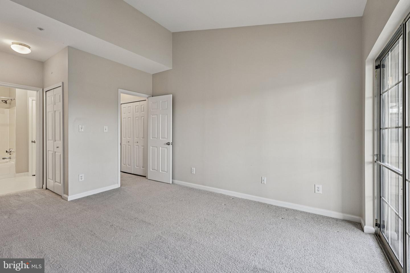 4225 MOZART BRIGADE LN #94, FAIRFAX, Virginia 22033, 3 Bedrooms Bedrooms, ,2 BathroomsBathrooms,Residential,For sale,4225 MOZART BRIGADE LN #94,VAFX2276470 MLS # VAFX2276470