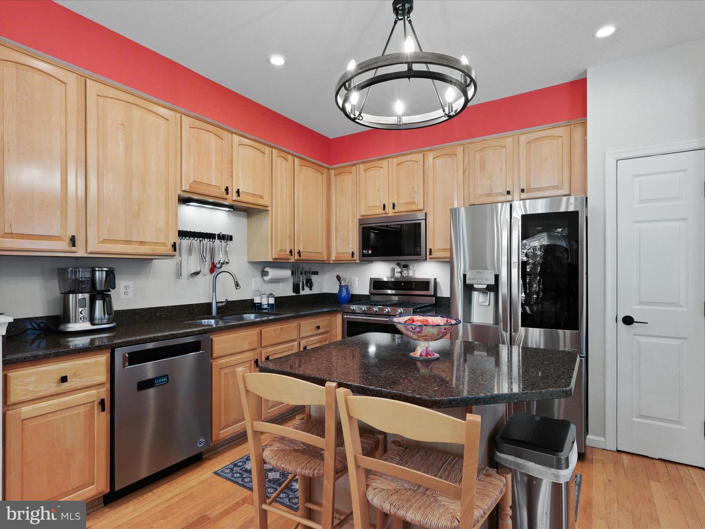 7755 EFFINGHAM SQ, ALEXANDRIA, Virginia 22315, 3 Bedrooms Bedrooms, ,3 BathroomsBathrooms,Residential,For sale,7755 EFFINGHAM SQ,VAFX2276508 MLS # VAFX2276508