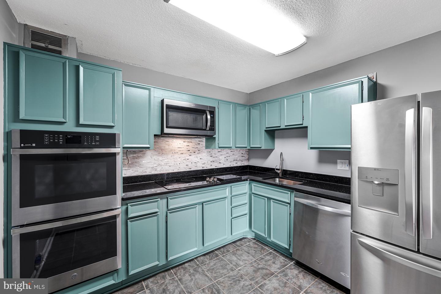 8360 GREENSBORO DR #516, MCLEAN, Virginia 22102, 1 Bedroom Bedrooms, ,1 BathroomBathrooms,Residential,For sale,8360 GREENSBORO DR #516,VAFX2276560 MLS # VAFX2276560