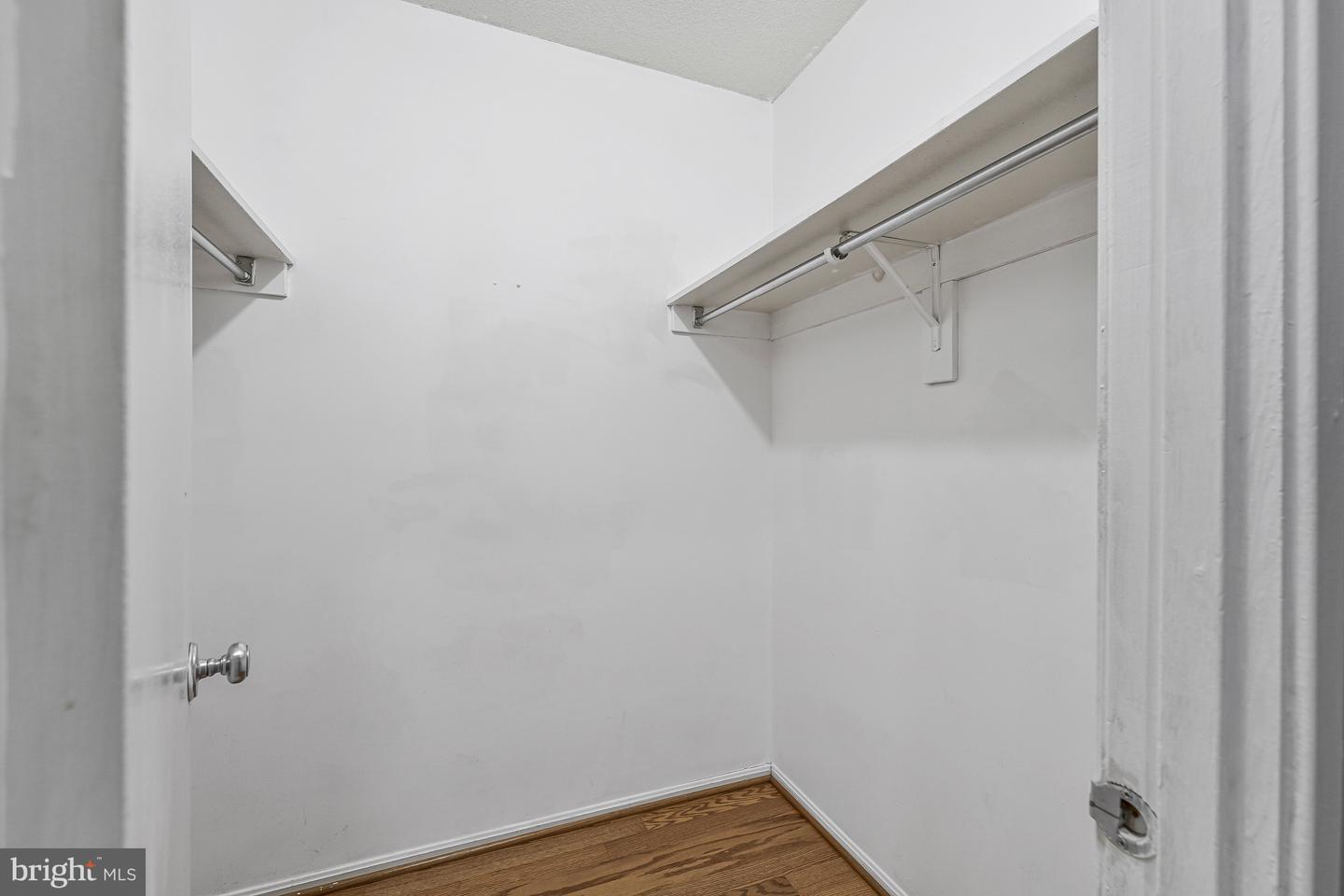 8360 GREENSBORO DR #516, MCLEAN, Virginia 22102, 1 Bedroom Bedrooms, ,1 BathroomBathrooms,Residential,For sale,8360 GREENSBORO DR #516,VAFX2276560 MLS # VAFX2276560