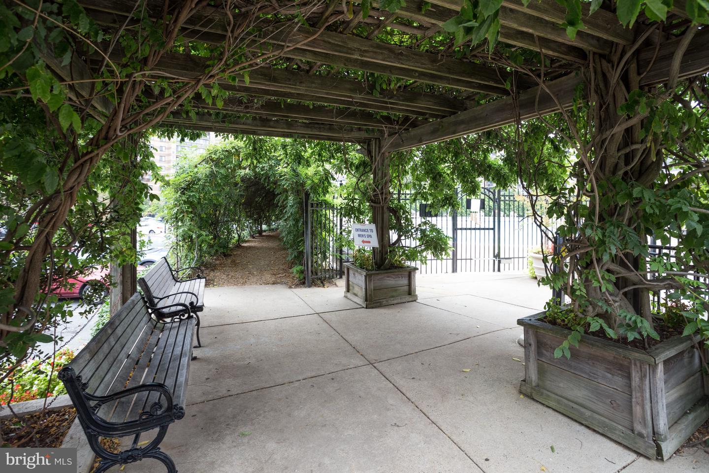 8360 GREENSBORO DR #516, MCLEAN, Virginia 22102, 1 Bedroom Bedrooms, ,1 BathroomBathrooms,Residential,For sale,8360 GREENSBORO DR #516,VAFX2276560 MLS # VAFX2276560