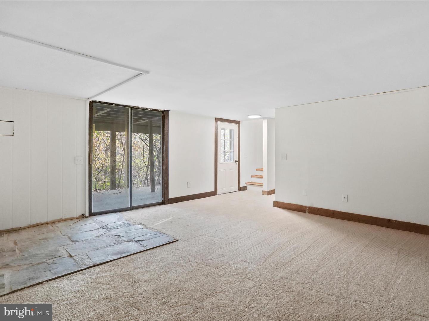 290 HICKORY LN, MOUNT JACKSON, Virginia 22842, 3 Bedrooms Bedrooms, ,1 BathroomBathrooms,Residential,For sale,290 HICKORY LN,VASH2012878 MLS # VASH2012878