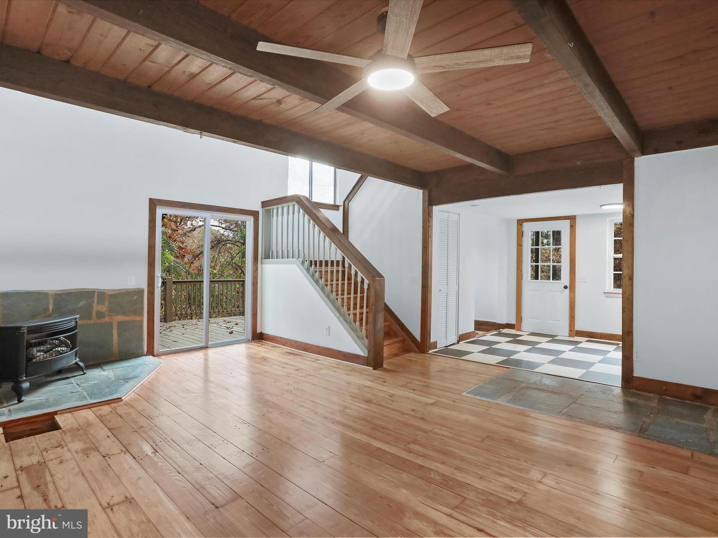 290 HICKORY LN, MOUNT JACKSON, Virginia 22842, 3 Bedrooms Bedrooms, ,1 BathroomBathrooms,Residential,For sale,290 HICKORY LN,VASH2012878 MLS # VASH2012878