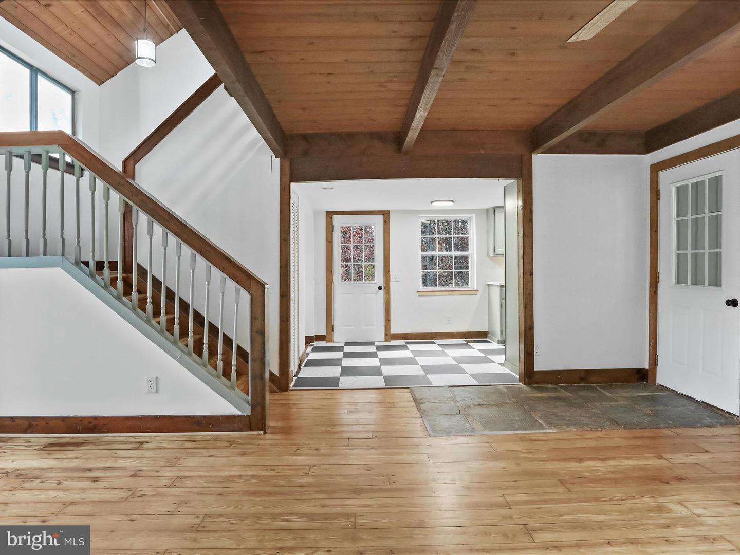 290 HICKORY LN, MOUNT JACKSON, Virginia 22842, 3 Bedrooms Bedrooms, ,1 BathroomBathrooms,Residential,For sale,290 HICKORY LN,VASH2012878 MLS # VASH2012878