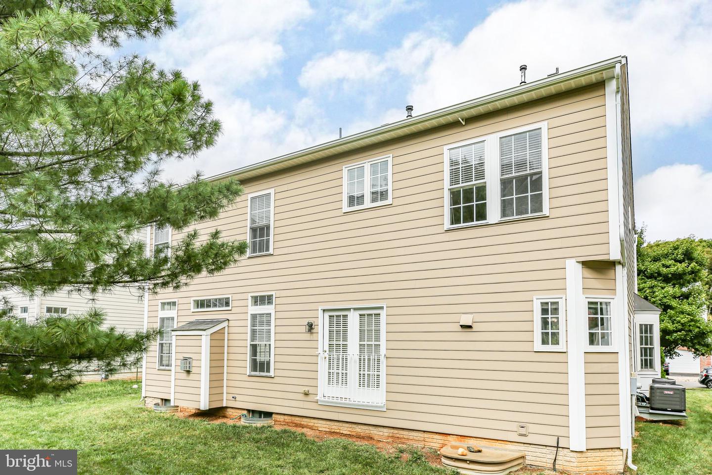 1002 DORTHEA CT, FREDERICKSBURG, Virginia 22401, 4 Bedrooms Bedrooms, ,3 BathroomsBathrooms,Residential,For sale,1002 DORTHEA CT,VAFB2009196 MLS # VAFB2009196