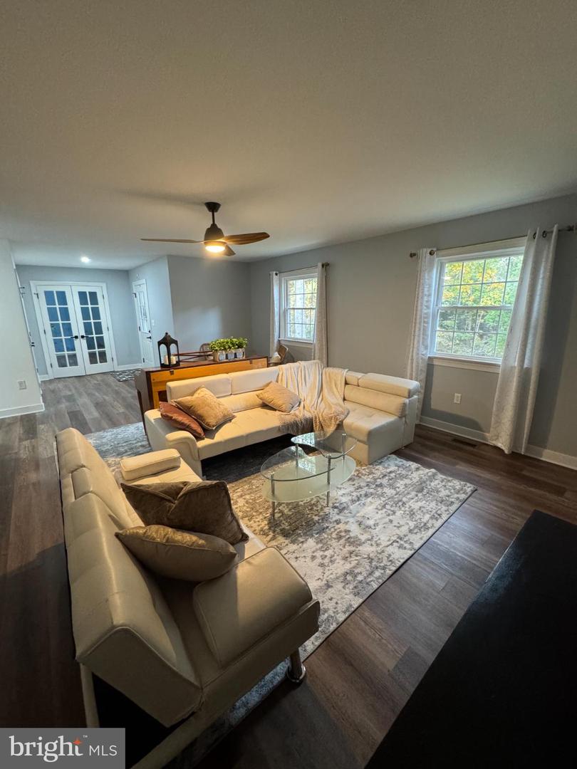 9901 GLASS RD, NORTH CHESTERFIELD, Virginia 23236, 4 Bedrooms Bedrooms, 12 Rooms Rooms,2 BathroomsBathrooms,Residential,For sale,9901 GLASS RD,VACF2001302 MLS # VACF2001302