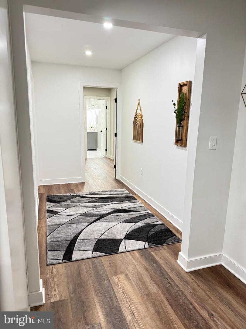 9901 GLASS RD, NORTH CHESTERFIELD, Virginia 23236, 4 Bedrooms Bedrooms, 12 Rooms Rooms,2 BathroomsBathrooms,Residential,For sale,9901 GLASS RD,VACF2001302 MLS # VACF2001302