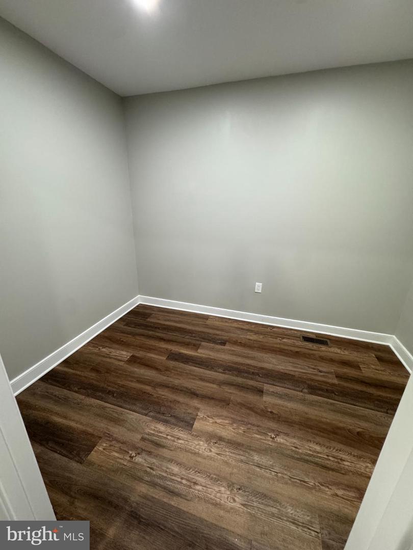 9901 GLASS RD, NORTH CHESTERFIELD, Virginia 23236, 4 Bedrooms Bedrooms, 12 Rooms Rooms,2 BathroomsBathrooms,Residential,For sale,9901 GLASS RD,VACF2001302 MLS # VACF2001302