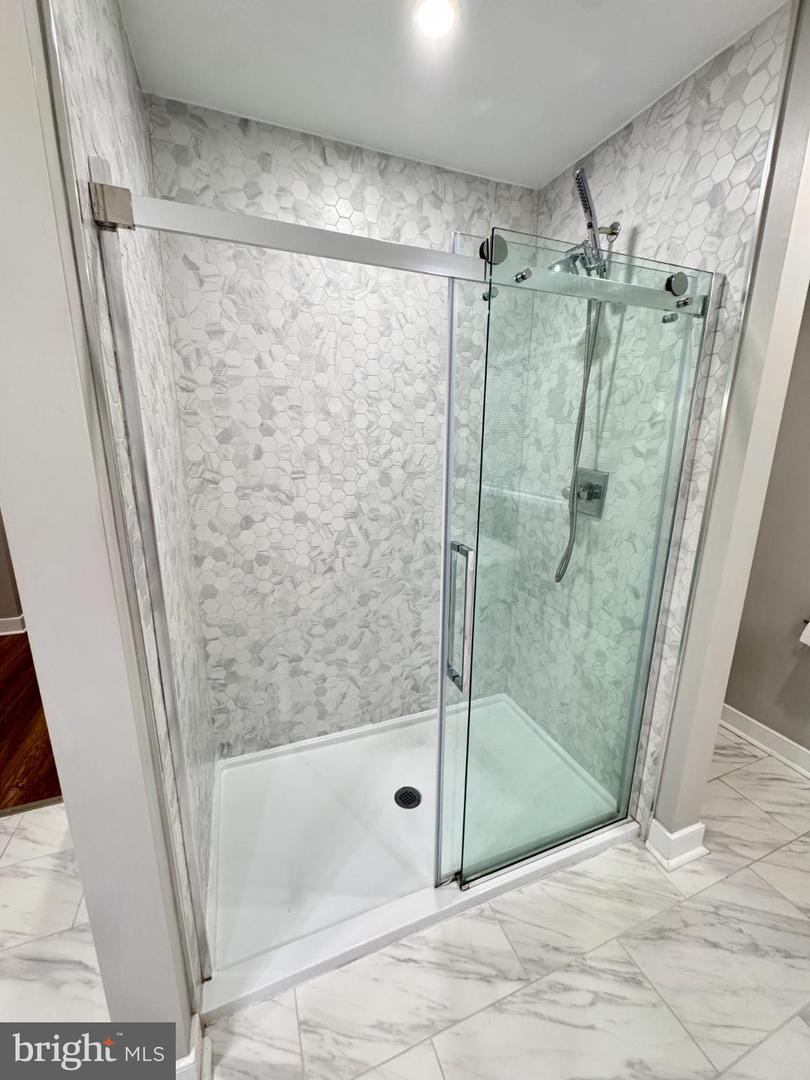 9901 GLASS RD, NORTH CHESTERFIELD, Virginia 23236, 4 Bedrooms Bedrooms, 12 Rooms Rooms,2 BathroomsBathrooms,Residential,For sale,9901 GLASS RD,VACF2001302 MLS # VACF2001302