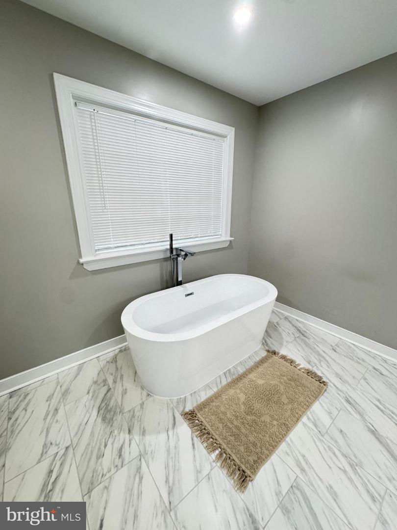 9901 GLASS RD, NORTH CHESTERFIELD, Virginia 23236, 4 Bedrooms Bedrooms, 12 Rooms Rooms,2 BathroomsBathrooms,Residential,For sale,9901 GLASS RD,VACF2001302 MLS # VACF2001302