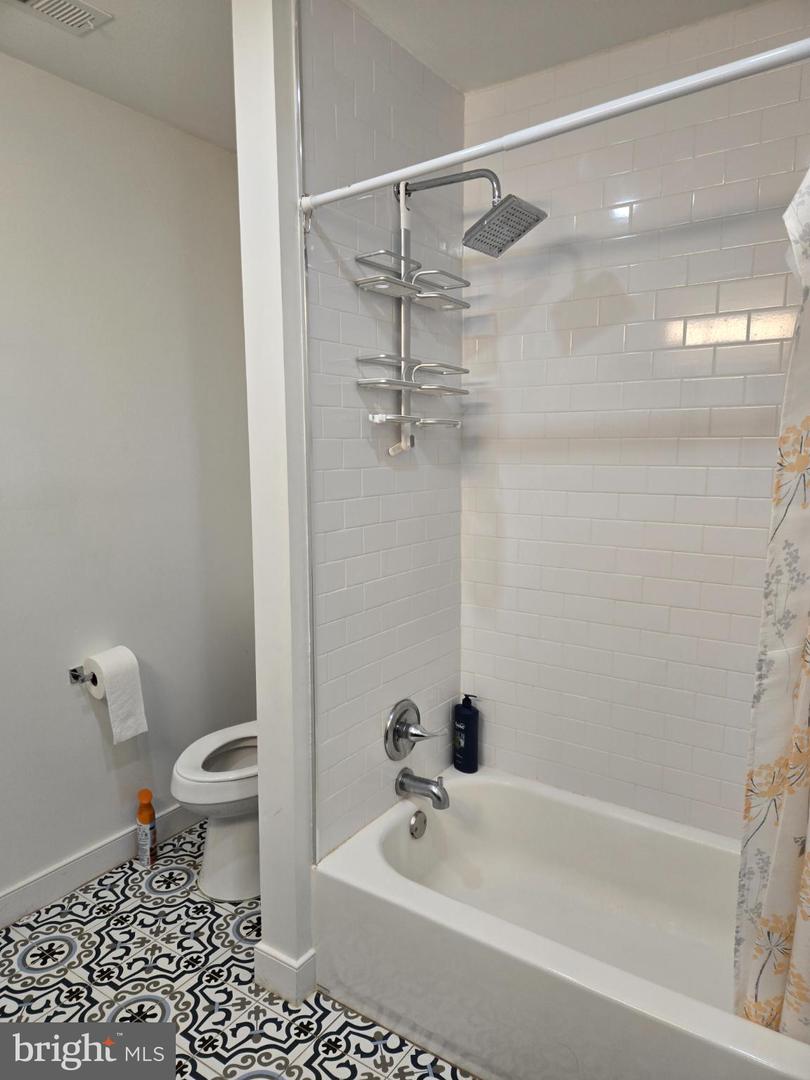 9901 GLASS RD, NORTH CHESTERFIELD, Virginia 23236, 4 Bedrooms Bedrooms, 12 Rooms Rooms,2 BathroomsBathrooms,Residential,For sale,9901 GLASS RD,VACF2001302 MLS # VACF2001302