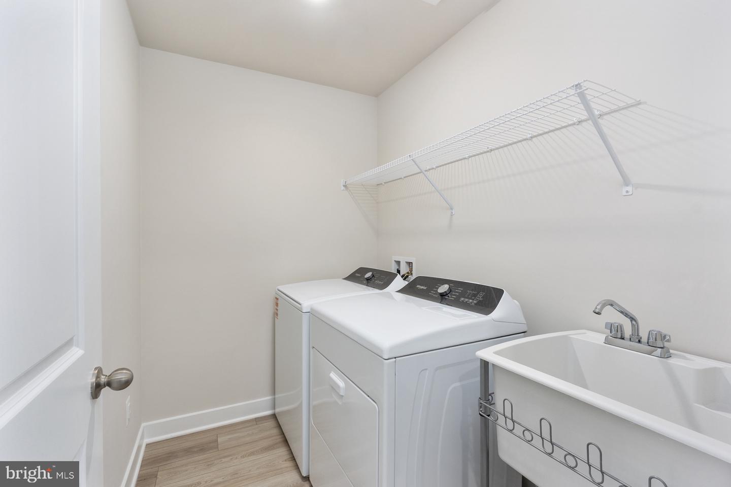 45205 DROWES TER, DULLES, Virginia 20166, 3 Bedrooms Bedrooms, ,2 BathroomsBathrooms,Residential,For sale,45205 DROWES TER,VALO2110014 MLS # VALO2110014 45205 DROWES TER, DULLES, Virginia 20166, 3 Bedrooms Bedrooms, ,2 BathroomsBathrooms,Residential,For sale,45205 DROWES TER,VALO2110014 MLS # VALO2110014